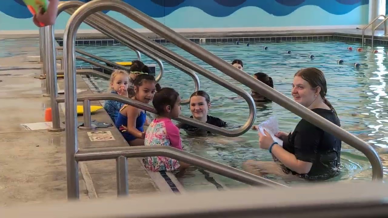 BubuMunchu Swimming Class