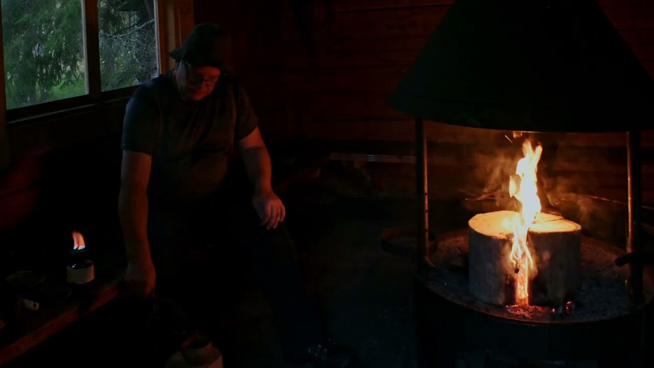 Korpikuusten seurassa. Vaellus Syötteen kansallispuiston Pärjänjoelta Toraslammelle ja Ahmavaaraan