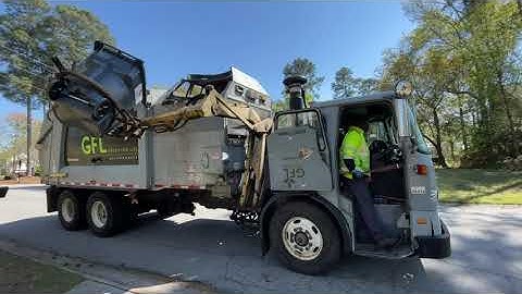 GFL Environmental: Lid Flipping Autocar ACX Heil Python