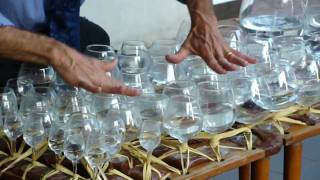 On nice evenings, this man can often be found playing everything from
mozart to star wars water glasses in old town alexandria, virginia.
amazing!