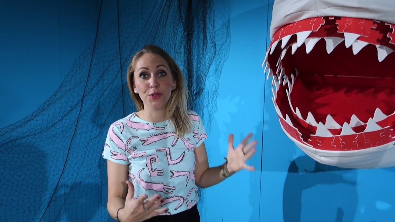 SASKIA GEBETEN DOOR HAAI! - Escape Room 'Haai Five' #1 - SASKIA GEBETEN DOOR HAAI! - Escape Room 'Haai Five' #1