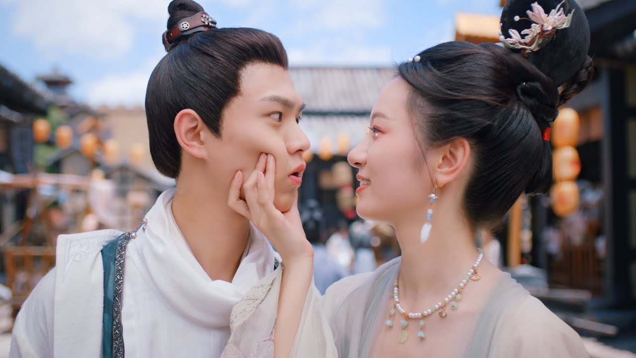 Женщина попадает в прошлое, встречает гендиректора прошлого, начинается сладкая погоня за любовью!