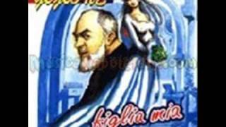 Miniatura del video "Padre Pio - Gigione"