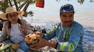 @ElGatoParadoOficial coco preparado con calamares, ostiones y almejas