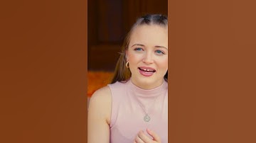 Thumbnail of Los ojos con los que miras 🫣😍 Carmen Ferre - Ojos de Colores #music #videoclip #carmenferre