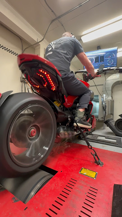 Ducati Diavel V4 on the Dyno, BT Moto Flashed