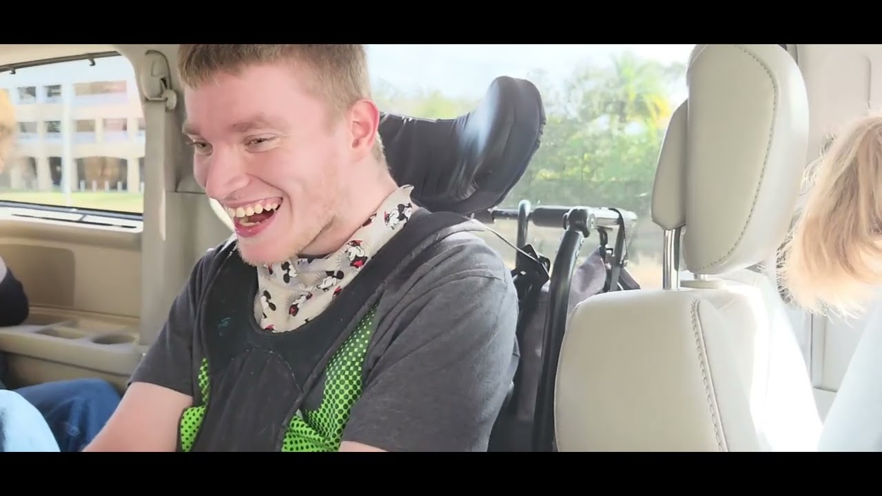 Sam shopping @ mall & Disney Springs w/ Linzy Jo, Presley, & Kimmi  by van & Disney Bus @onthatnote