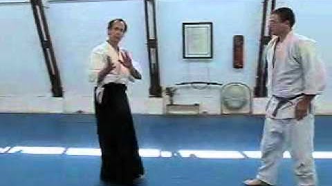 Aikido Exercises: Aiki Taiso—Shomen Uchi Undo Used in a Technique