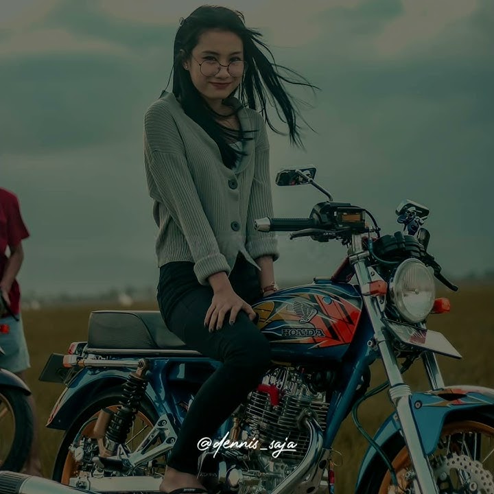 story WA cb kekinian(badhe di pontang panting ke meh model kepiye)
