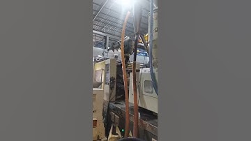 Vietnam customers plastic injection molding factory using our crusher and manipulator