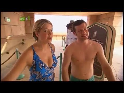 Video: Holly Willoughby (televizijska voditeljica) Neto vrednost: Wiki, poročena, družina, poroka, plača, bratje in sestre