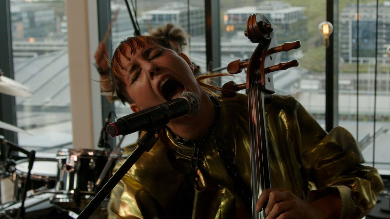Watch Blanco Teta - ME KGO NEL LAURO (Live on KEXP) on YouTube Watch Blanco Teta - ME KGO NEL LAURO (Live on KEXP) on YouTube