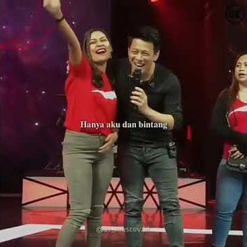 Ariel with fans - Aku dan bintang