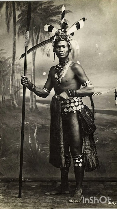 🇲🇾 A Dayak warrior, Borneo, Malaysia, c. 1900-1920s