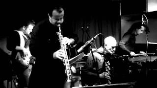 Groovin Low Gabriel Coburger Quintet