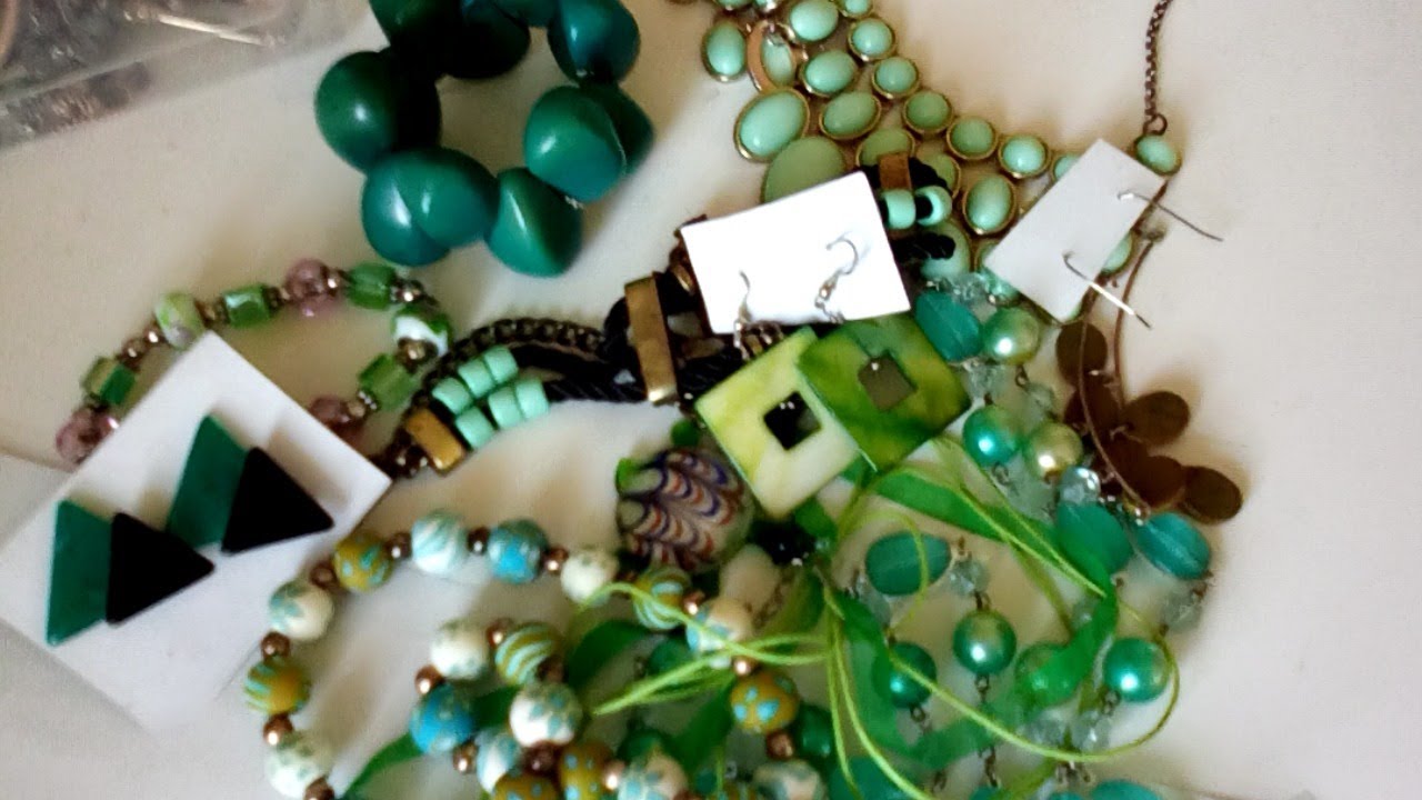 Jewelry Lovers Goodwill color Green What it says about You 🍏🍐🍈 YouTube