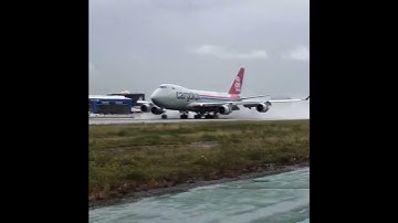 KLAX Boeing 747 Cargolux Landing