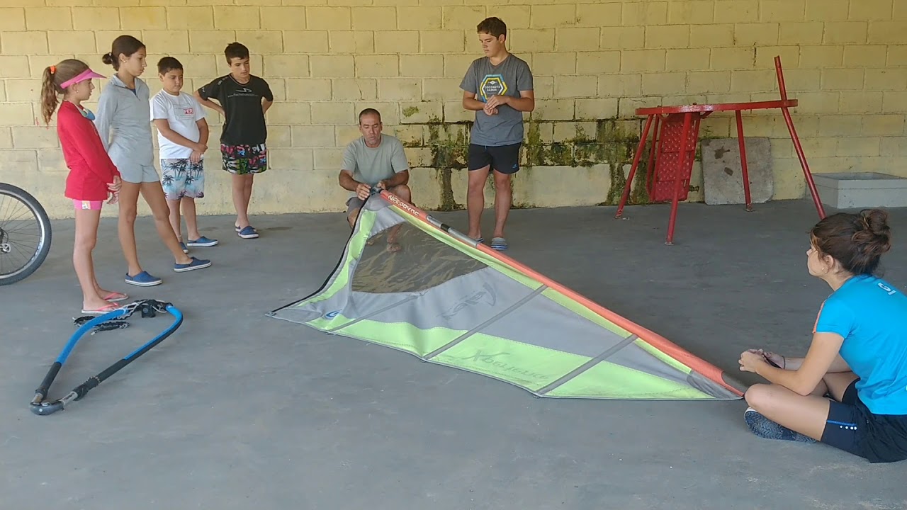 Cómo se arma el aparejo de una tabla de windsurf?