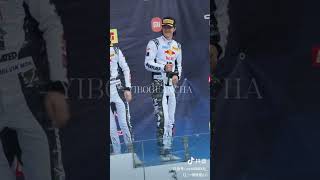 王一博❤️ - YouTube