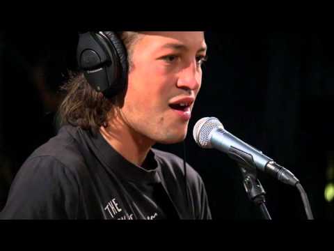 Marlon Williams - Hello Miss Lonesome (Live on KEXP)