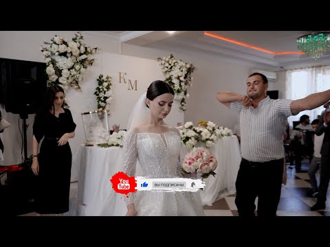 Красивая встреча жениха