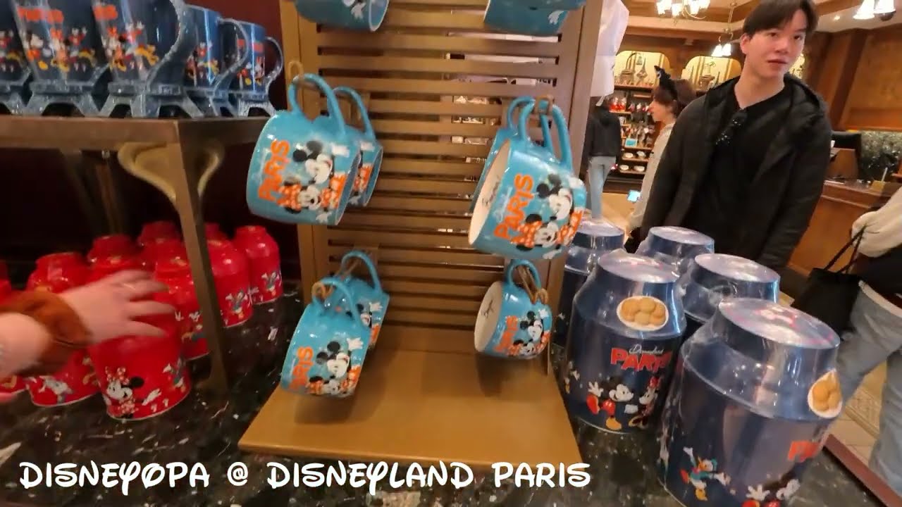CHEZ MARIANNE - SHOP WALK THROUGH - Disneyland Paris - DisneyOpa