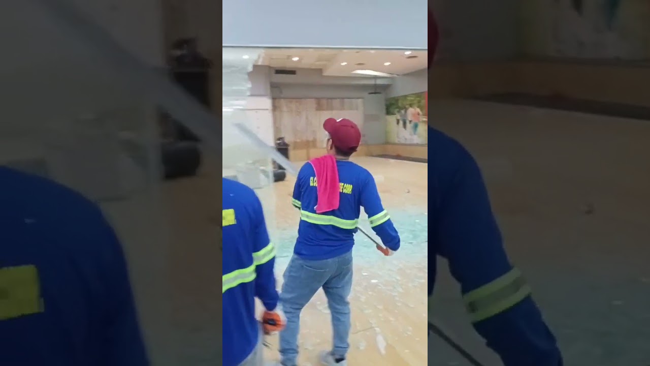 one hit a silica glass 