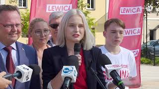 Końskie: Kaczyński i Giertych z kartonu na rynku. Happening Lewicy