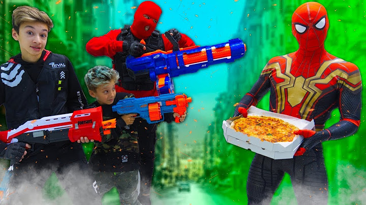 Как да внесем ПИЦА вкъщи?! Артур и Давид хванаха СПАЙДЪРМЕНА! 🕷🍕 Spiderman in Real Life