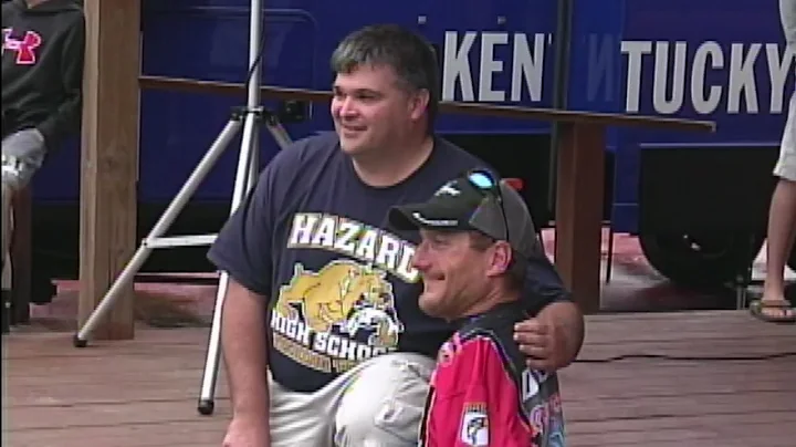 Clay Dyer Delivers Motivational Speech to Perry Co...