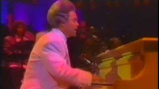 Elton John - Tiny Dancer Live in Sydney 1986