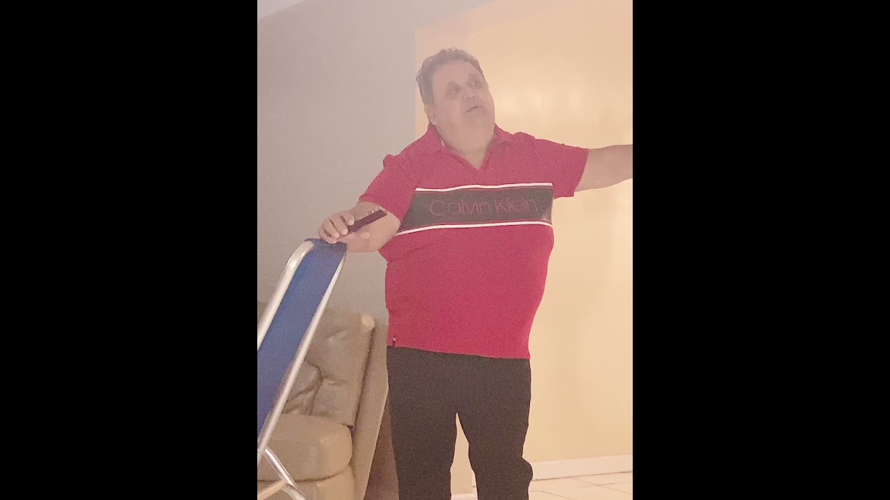 OTRA BROMA A VICTOR jiji, lo encontré ahora, no me acordaba de este video jiji Tengo más.