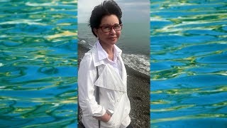 РОЗА РЫМБАЕВА на озере Алаколь РОЗА РЫМБАЕВА на озере Алаколь
