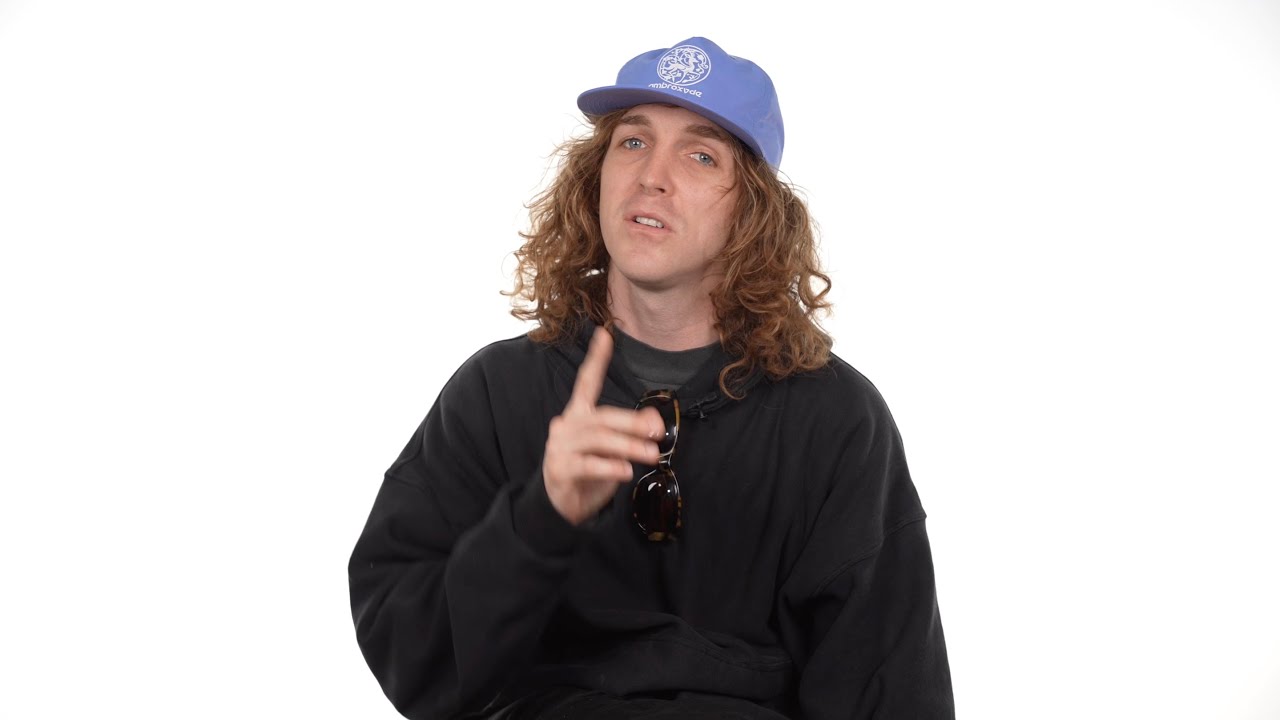 Фелли предупреждает людей, переезжающих в Лос-Анджелес