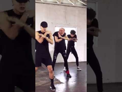 뱀뱀ver  GOT7 하드캐리 Vertical Video