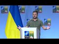 Зеленский провел красную линию: Мы не отдадим наши земли,даже если это будет одно село с одним дедом