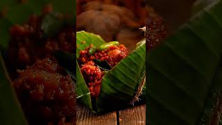 Vazhai Ilai open pannaa🔥 Crispy Chicken 65 blast 🤤 Spicy ah irukku! #Shorts