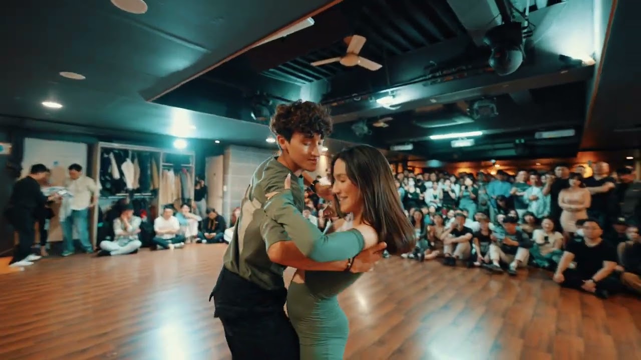 2025.4.5 바바루 4주년 파티 어거스틴&알바 (Agustin y Alba) #바차타 데모 영상 #bachataperformance