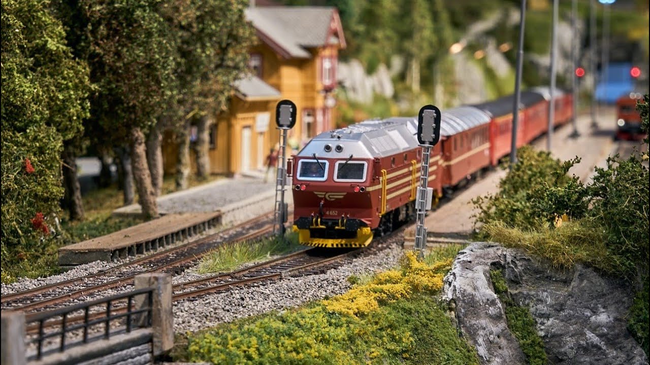 model railway nordlandsbanen hell stasjon - polarsirkelen first edition sept 2023