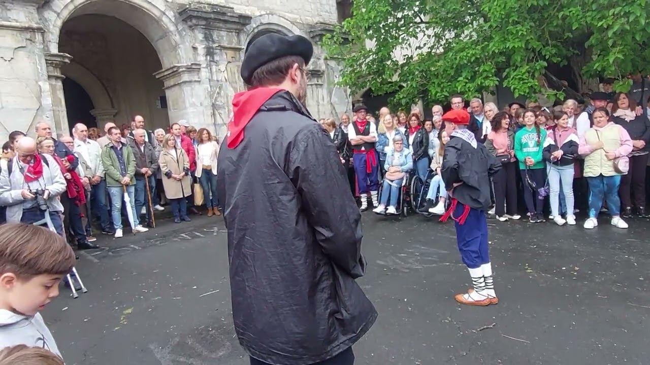 Entradillas en el Santuario de la Antigua en Orduña.Dia del Valle de Arrastaria.