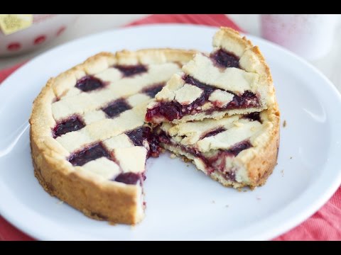 Vidéo: Comment Faire Une Tarte Aérée Avec Une Couche De Confiture De Framboise