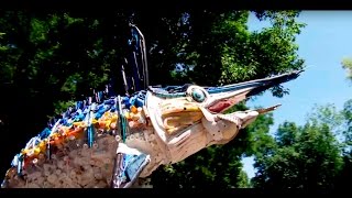 US artist draws attention to plastic pollution