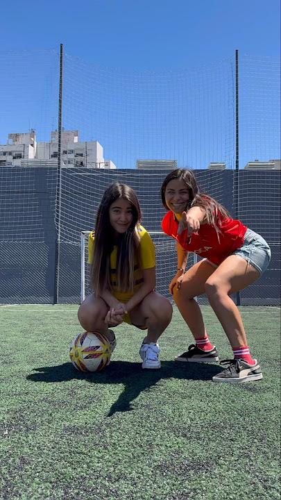 RETO TRAVESAÑO DE PRENDAS. #futbol #challenge  completo en mi ig: belugodoyfs