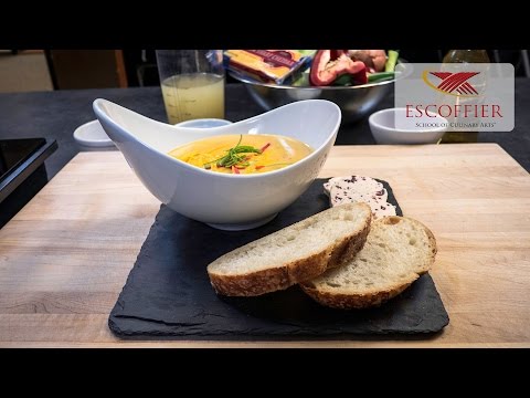 Video: Sopa De Queso Con Cerveza