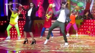 Mrunal Thakur And Arjit Taneja Dance Ding Dang So Excited At Bollystar Vaganza 09 Juli 2017 Arnal