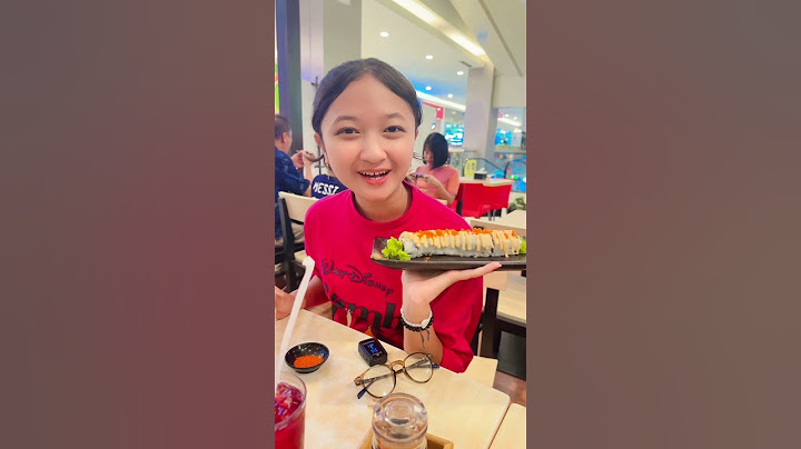 RAISHA DAN KAKA INDAH MAKAN RAMEN SAMA SUSHI LAGI SOALNYA EMANG SUKA BANGET