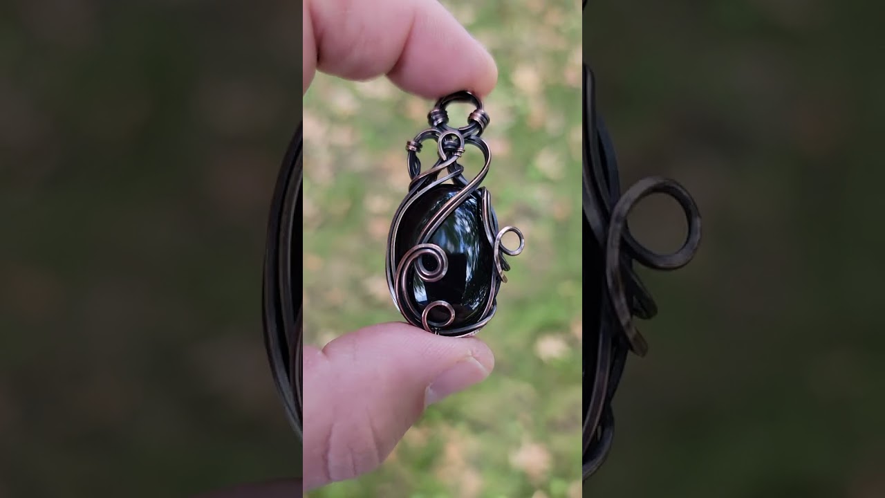 Подвеска из оникса