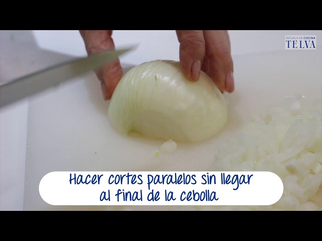 💡 CORTAR CEBOLLA en cuadritos🧅(También BRUNOISE) 