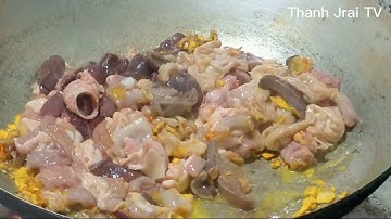 Cách Xào Lá Mì Với Lòng Heo Và Hoa Đu Đủ Ngon Xuất Sắc | Thanh Jrai TV