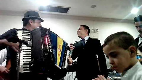 Da Cabritinha Augusto Aldana (venezolano cantando ...